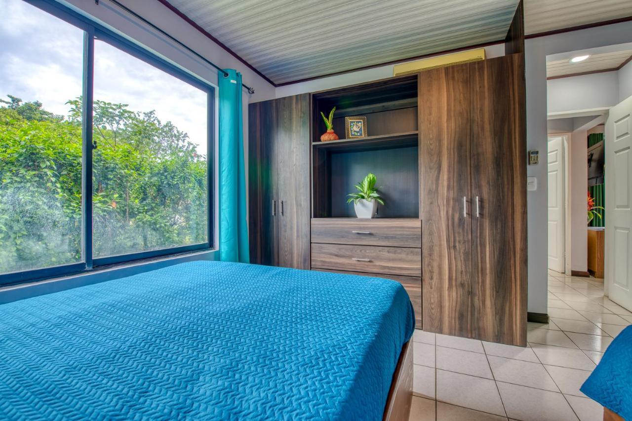 Golden Getaway Apartments 리베리아 외부 사진
